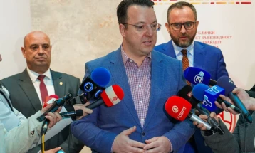 Николоски: Одговорност, координираност и безбедни патишта за помалку жртви во сообраќајот