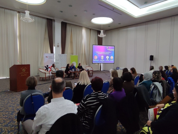 Речиси 800 деца со посебни образовни потреби добиле пристап до поквалитетно образование во тригодишниот проект на „Отворете ги прозорците“