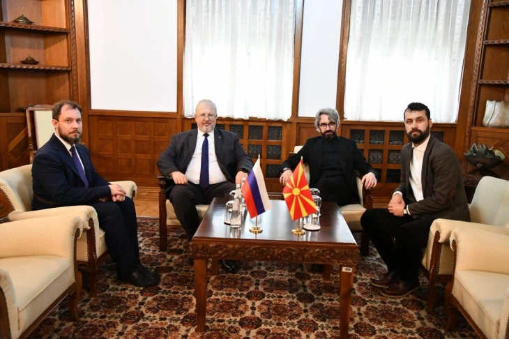 Пратениците од Левица остварија средба со амбасадорот на Руската Федерација, Сергеј Баздникин