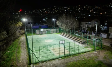 Осветлени спортски терени во Велес