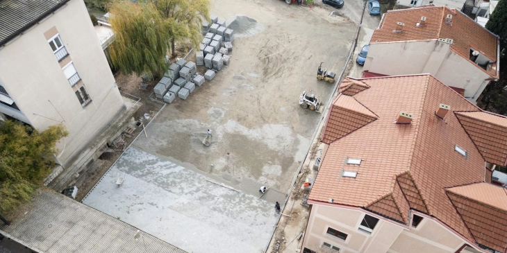 Се уредува новиот паркинг во Велес на местото на поранешниот театар