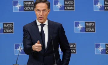 Sekretari i Përgjithshëm i NATO-s shpreson për paqe në Ukrainë para verës së vitit 2026