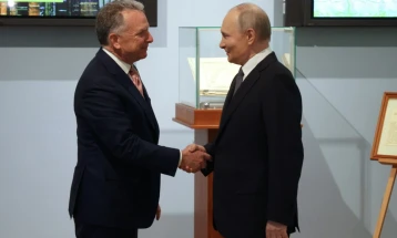 Putin and Witkoff begin talks on ending war in Ukraine