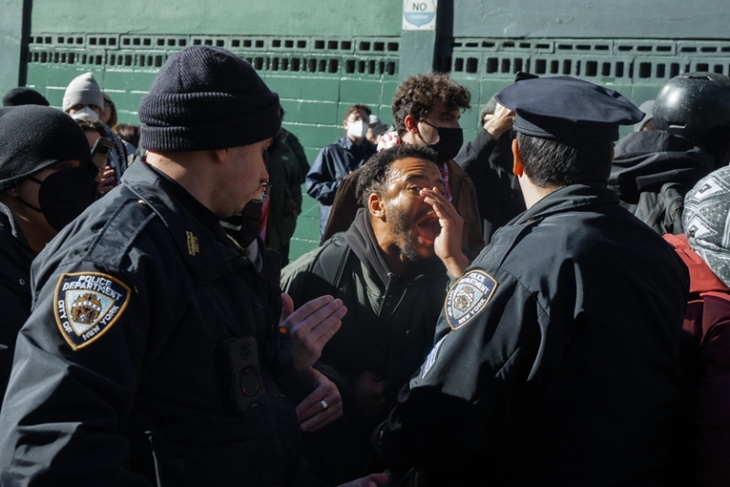 Trampi e ndaloi emigracionin nga 19 vende joevropiane