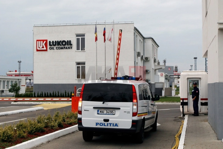 Владата на Романија донесе уредба која овозможува преземање на Лукоил