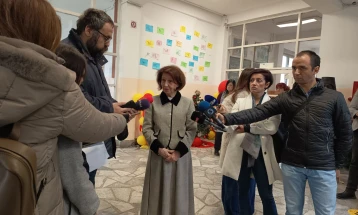 Сиљановска-Давкова со порака до СДСМ: Се надевам дека од кризата ќе излезат со нови решенија и повторно ќе станат активен фактор во општеството