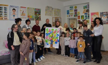 Градоначалникот Костадиновски го посети Дневниот центар на лица со попреченост во Виница