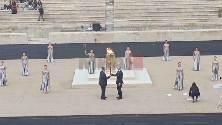 Организаторите на ЗОИ „Милано Кортина 2026“ го презедоа олимпискиот оган, од Грција тргна за Италија