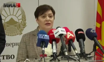 Изјави на министрите Димитриеска-Кочоска и Каменицки (во живо)