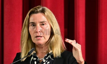 Могерини поднесе оставка поради корупцискиот скандал што ја потресе ЕУ