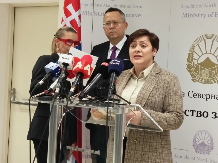 Димитриеска-Кочоска: Не доцни повратот на ДДВ и нема никаков проблем со Буџетот, проблем се застарените системи на УЈП