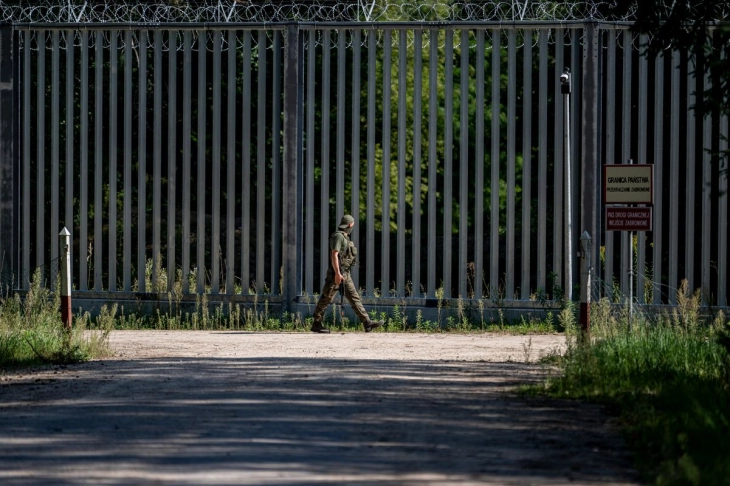 Полско-белоруската граница останува забранета зона до март 2026 година