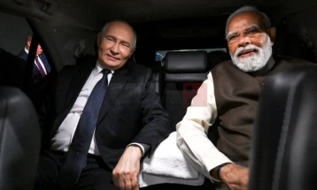 Modi i uron mirëseardhje Putinit në Indi