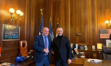 Fetai takon në Nju Jork ish kongresmenin dhe mikun e madh të shqiptarëve, Vito Fossella