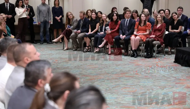 Нова група американски волонтери од Мировен корпус положиja заклетва, две години ќе бидат на служба во државава