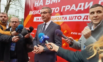 Мицкоски пред почеток на партискиот конгрес: Очекувам славенички амбиент по историската и голема победа на локалните избори и во тој дух да продолжиме да работиме