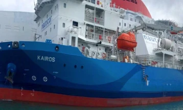 Бугарија се бори со невремето за да спаси екипаж од танкер оштетен од дрон во Црното Море