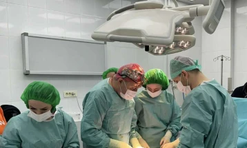 На Клиниката за ортопедија успешно изведени две трансплантации на коска од починат донор кај педијатриски пациенти