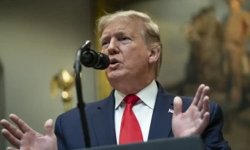 Trump orders overhaul of US childhood vaccine recommendations