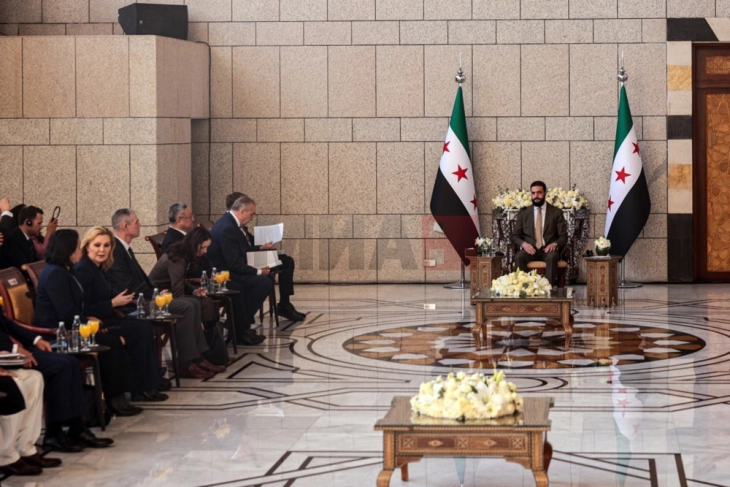 Шара: Израел извезува кризи за да го одвлече вниманието од Газа, гледа духови насекаде