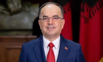 Законот за „родова еднаквост“ во Албанија ќе стапи во сила без потпис на Бегај