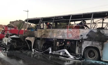 Të paktën 14 të vdekur nga përmbysja e një autobusi në Algjeri