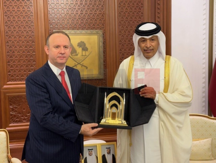 Takim i Gashit në Doha me Kryetarin e Këshillit Shura të Shtetit të Katarit dhe Sekretarin e Përgjithshëm të Komitetit Suprem për Dorëzim dhe Trashëgimi