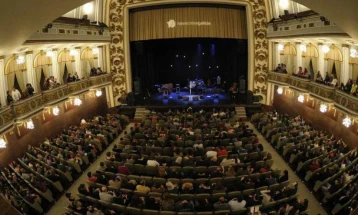 Игор Дурловски дебитираше  на престижната сцена на „Театро Колон“ во Ла Коруња