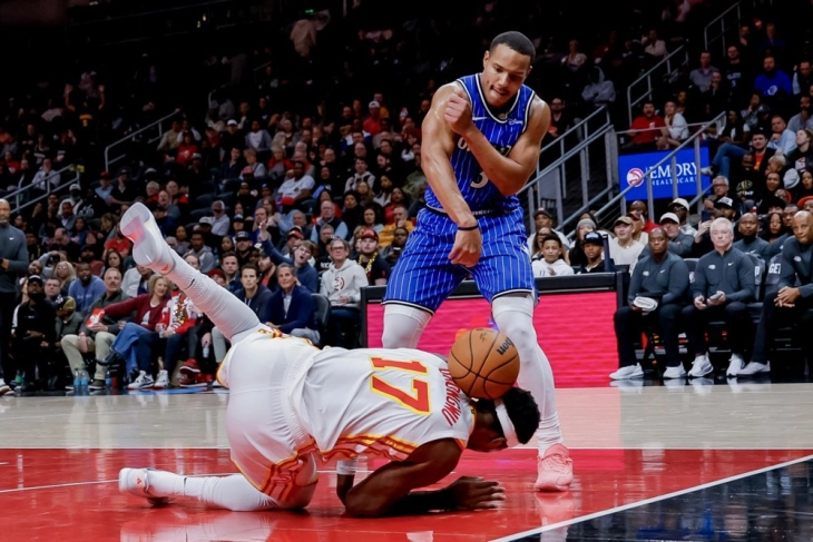 Бејн од Орландо казнет со 35.000 долари за фрлање топка кон противнички играч