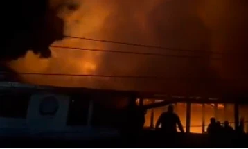 Најмалку дванаесет загинати во голем пожар во станбена зграда во Кина