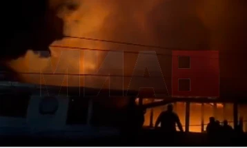 Të paktën dymbëdhjetë të vdekur nga zjarri masiv në një ndërtesë banimi në Kinë