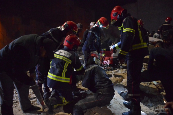 Две згради се урнаа во Мароко, 19 лица загинаа