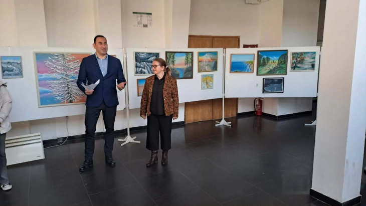 Во Крива Паланка отворена изложбата „Вода