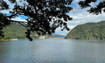 Три лица загинаа по експлозија во хидроелектрана во близина на Болоња