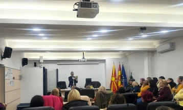 „Будење на позитивната енергија“, предавање на професор Зоран Крстевски во Крива Паланка