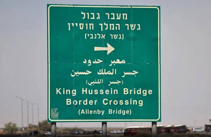 Израел го отвори повторно граничниот премин Аленби за хуманитарна помош за Газа