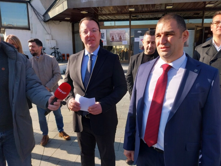 Nikolloski: Lidhje e Korridorit 10 me Korridorin Struma në Bullgari dhe 14 projekte të mëdha në Strumicë