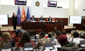 Дебата во Собранието: Да се стремиме кон општество во кое сите лица со попреченост ќе учествуваат целосно како активни граѓани