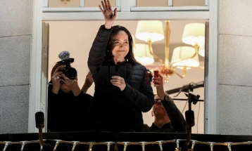 Мачадо избегала од Венецуела маскирана и со перика за да ја прими Нобеловата награда за мир