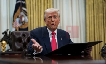 Tramp: SHBA-ja do të merr pjesë në takimin për Ukrainën nëse ka shanse për përparim