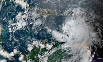 Силните ветрови предизвикаа прекин на снабдувањето со електричната енергија во Сао Пало