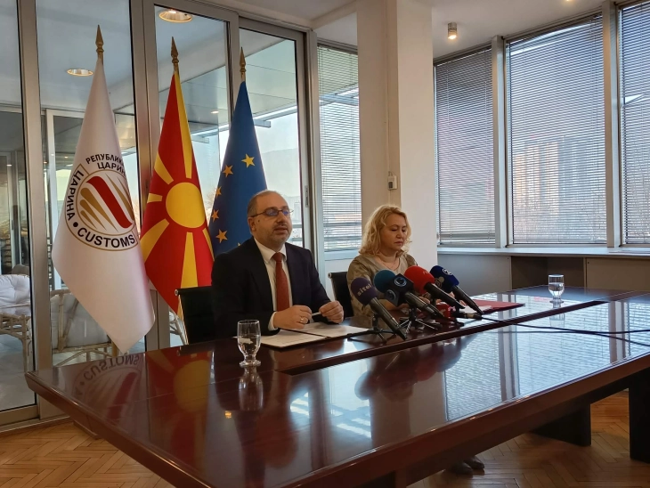 Нема веќе одење во Царинската управа по потврди за царински долг, Централниот регистар со еден клик ги гледа електронски 