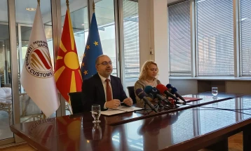 Нема веќе одење во Царинската управа по потврди за царински долг, Централниот регистар со еден клик ги гледа електронски 