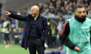 Слот ќе разговара со Салах за клупскиот статус