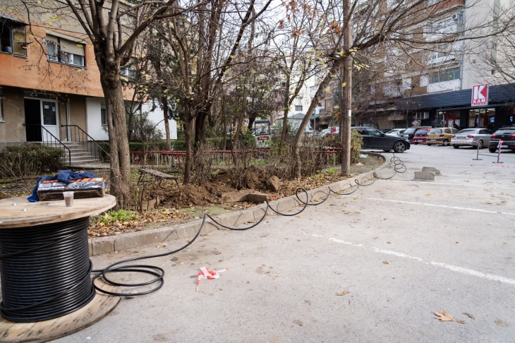 Целосно е променета мрежата на улично осветлување на улицата „11 Октомври