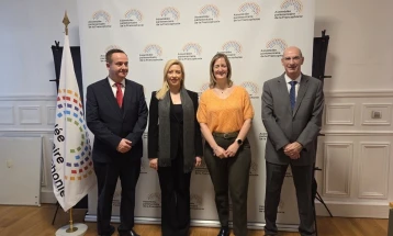 Димовска разговараше со Шамуси за перспективите за соработка со Парламентот на Франција