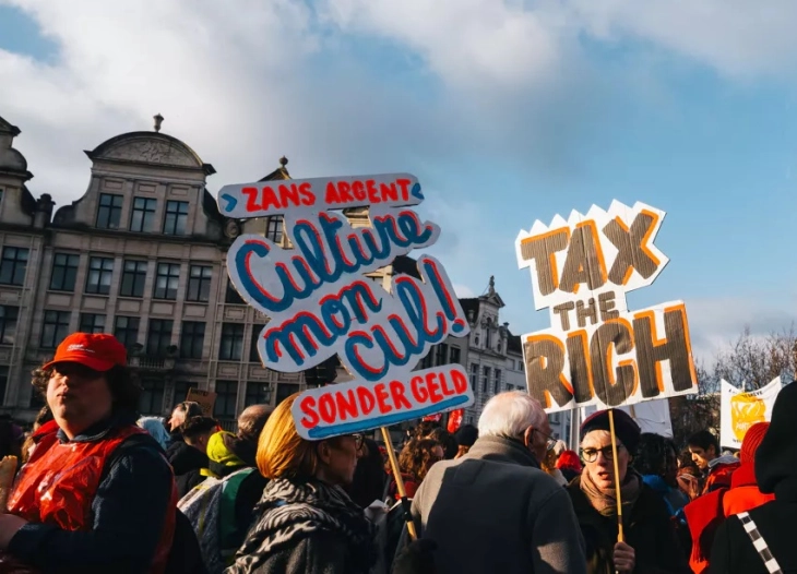 Под притисок на јавноста белгиската Влада го одложи зголемувањето на ДДВ-то и ги намали енергетските акцизи