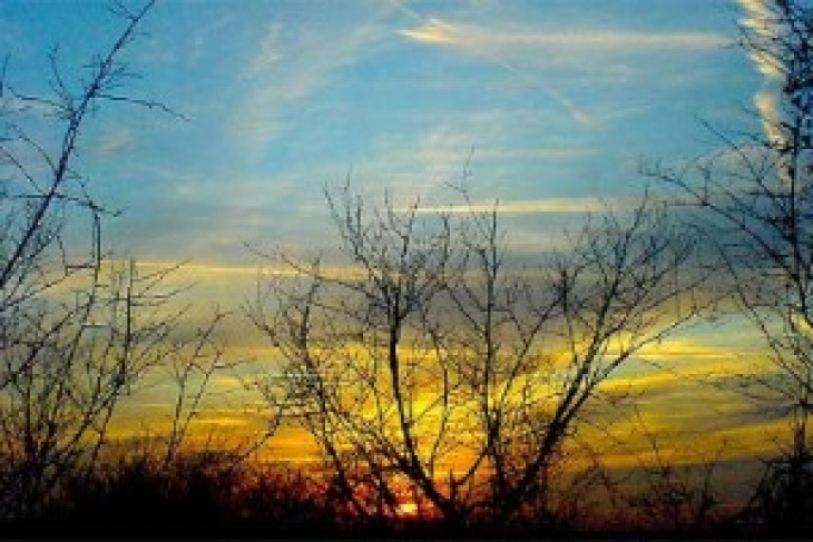 Mot me diell, me vranësira të vogla deri mesatare