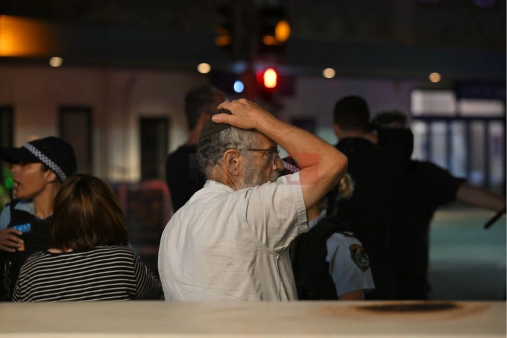 Терористички напад во Сиднеј: Најмалку 12 мртви на плажата Бонди за време на прославата на Ханука