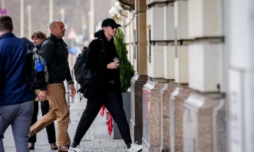 Uitkof dhe Kushner në Berlin udhëheqin delegacionin amerikan për biseda për armëpushim në Ukrainë